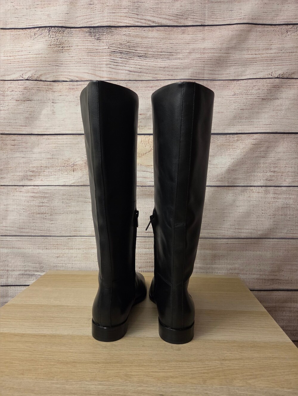 Vince

Leather Riding Boots. - Picture 8 of 15